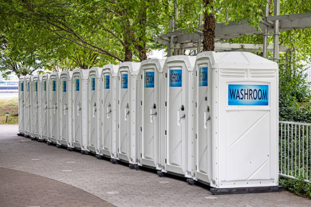 Portable Toilet Options We Offer in Belle Plaine, IA